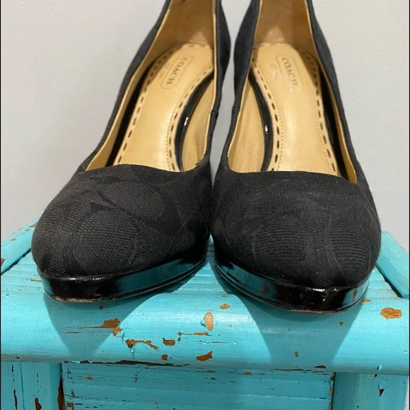 Coach Caya Signature Logo Allover Black 4” Pumps Heels Size 6 B - Picture 2 of 14